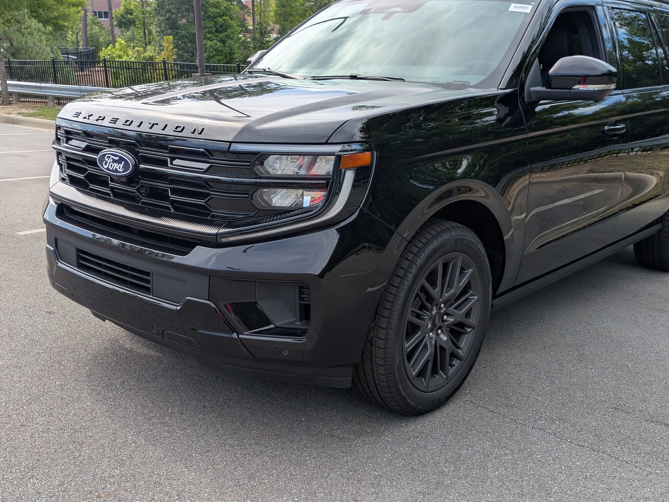 2027 Ford Expedition Max Platinum