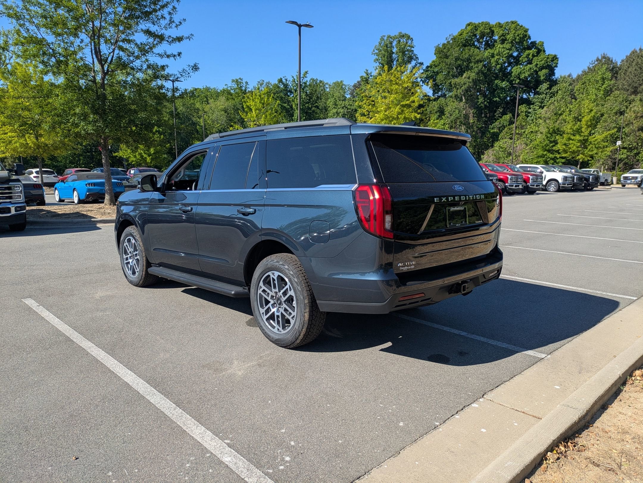 2026 Ford Expedition Active