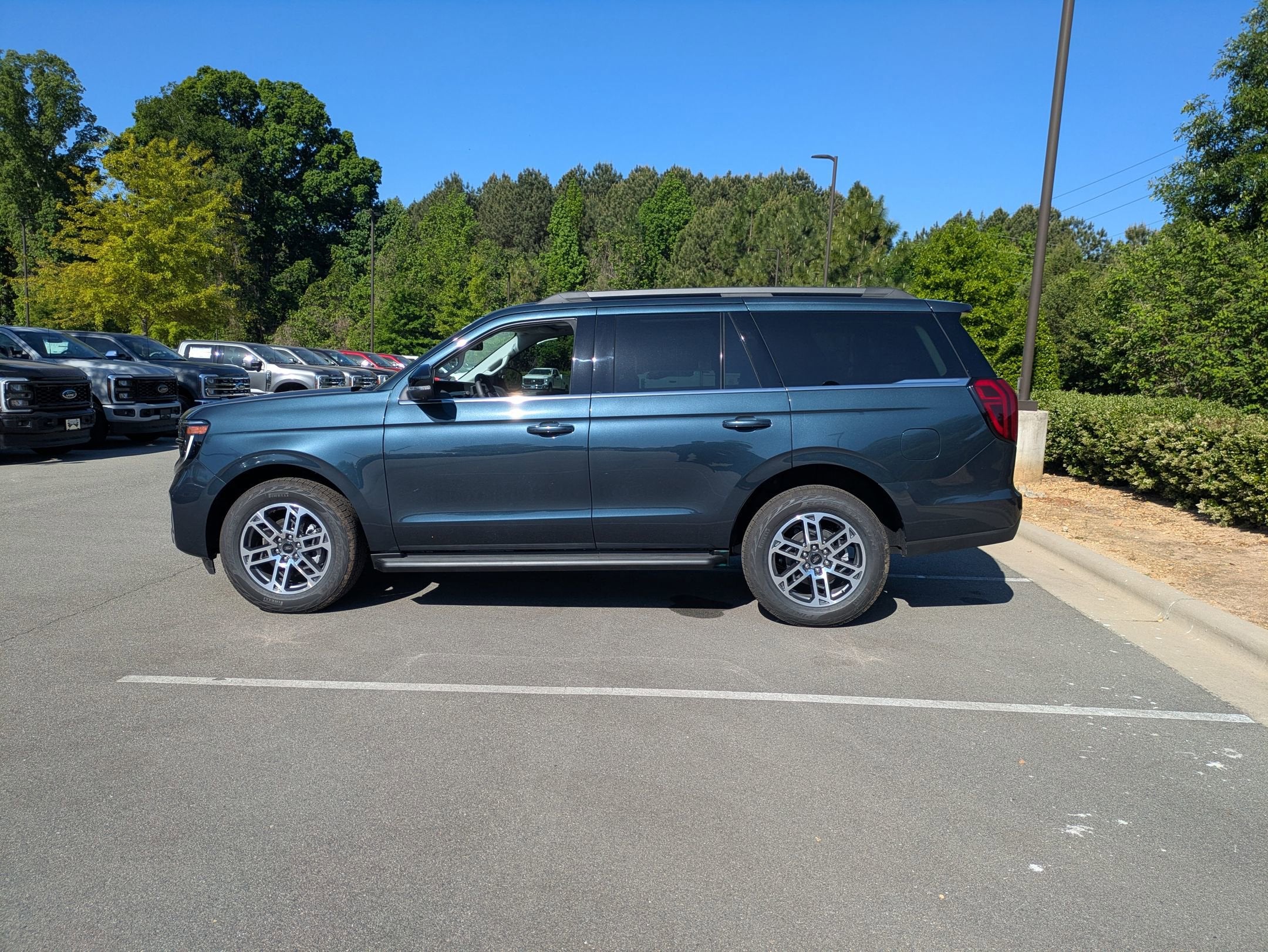 2026 Ford Expedition Active