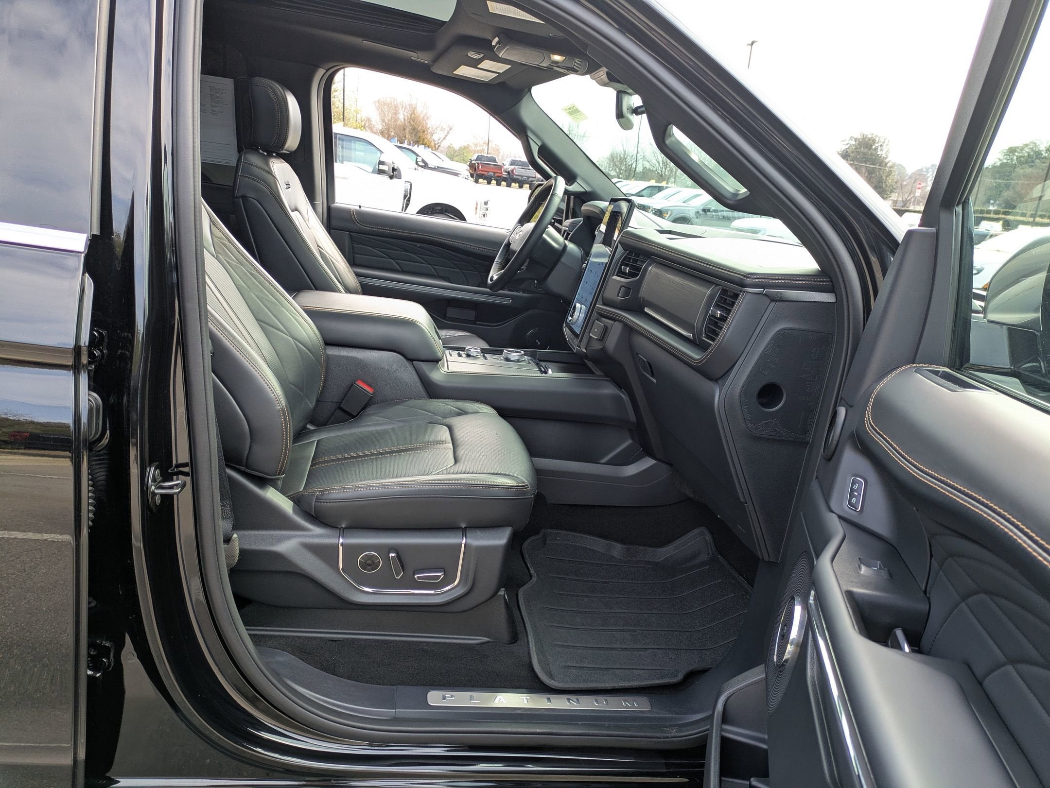 2024 Ford Expedition Platinum