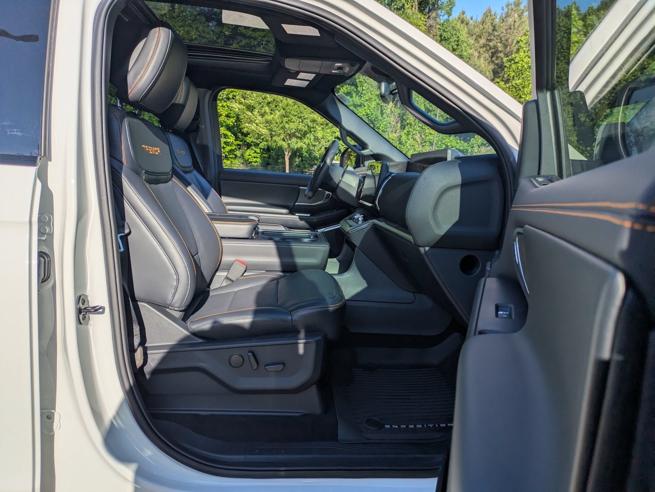 2026 Ford Expedition Tremor - Crossroads Courtesy Demo