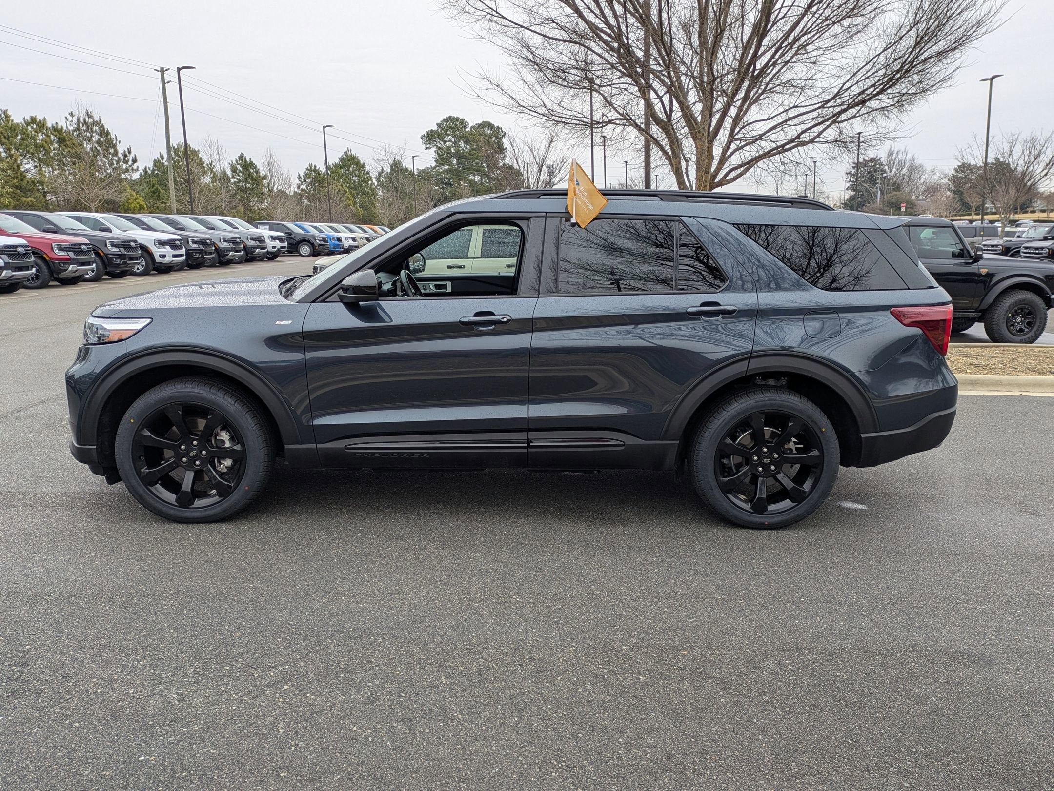 2023 Ford Explorer ST-Line