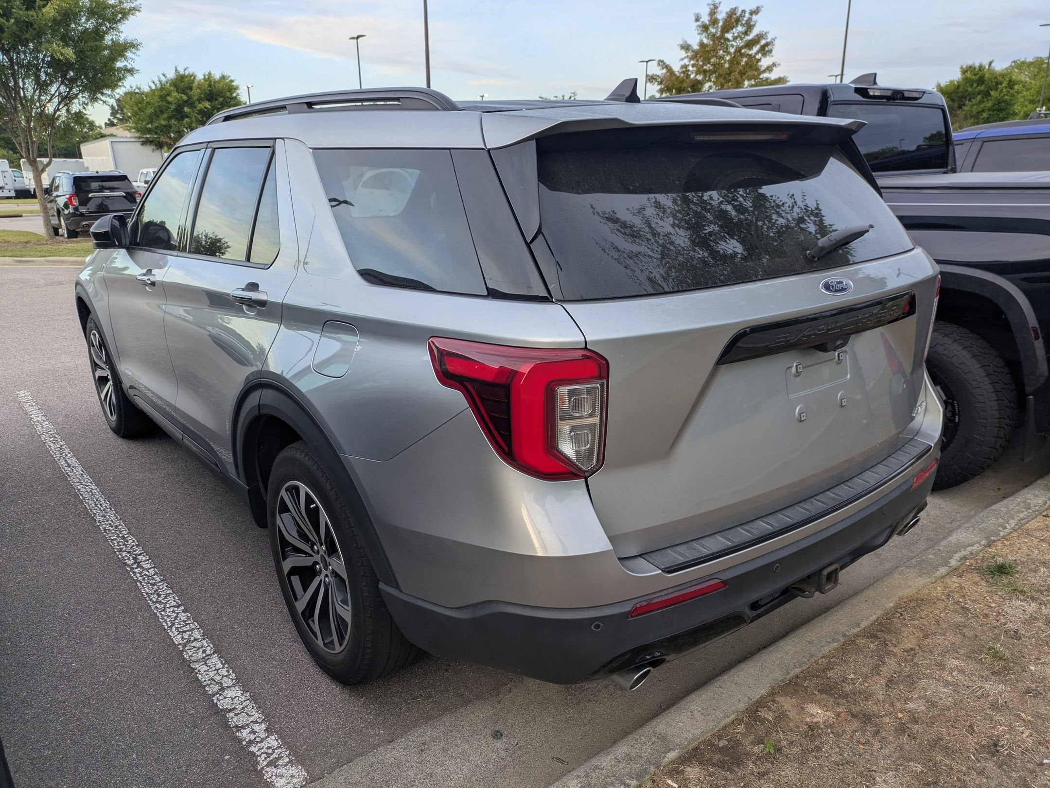 2022 Ford Explorer ST-Line