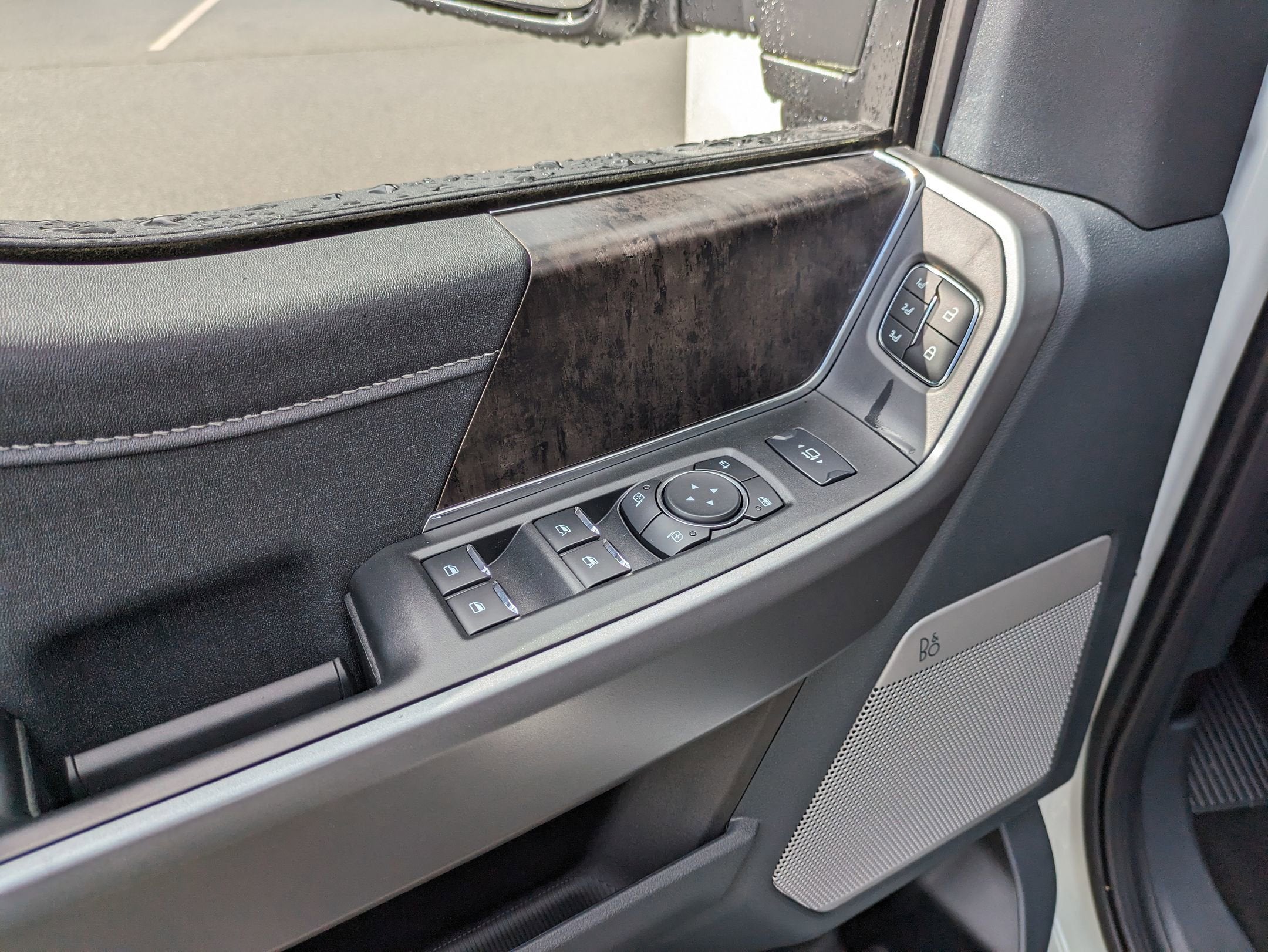 2025 Ford Super Duty F-250 SRW LARIAT