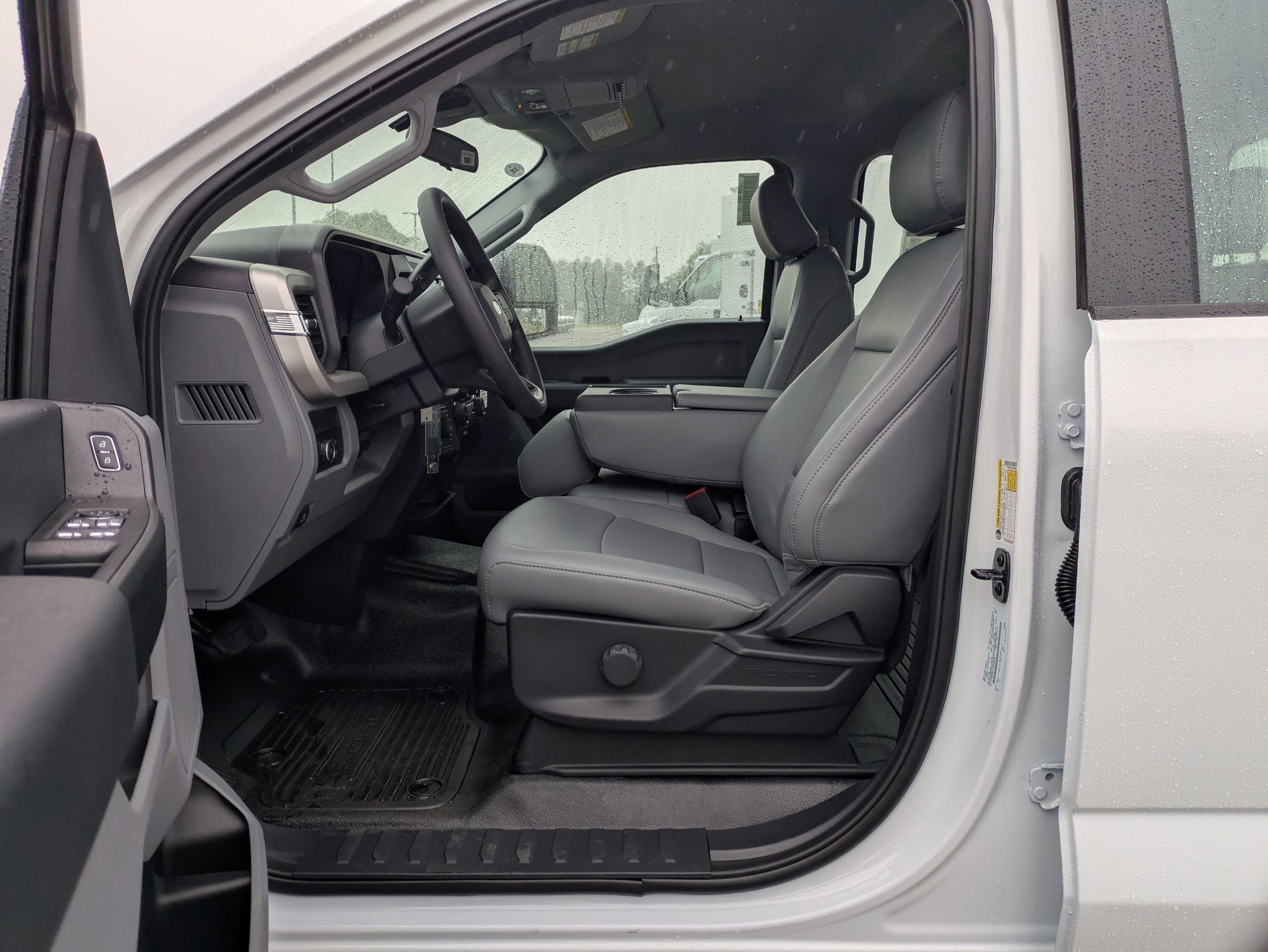 2026 Ford Super Duty F-350 SRW XL