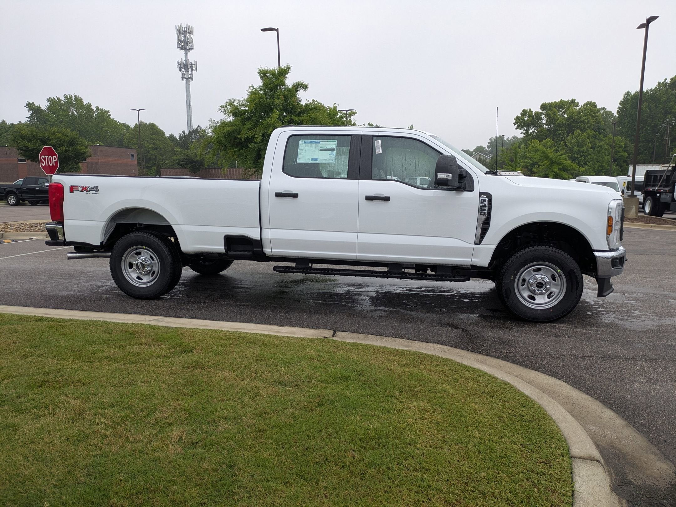 2026 Ford Super Duty F-350 SRW XL