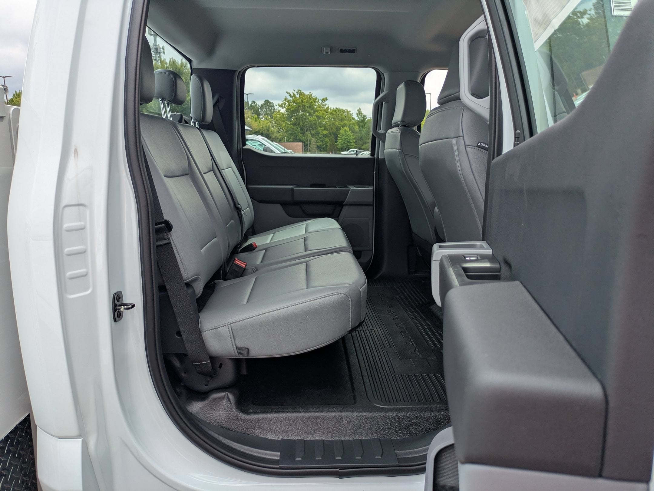 2026 Ford Super Duty F-350 SRW XL