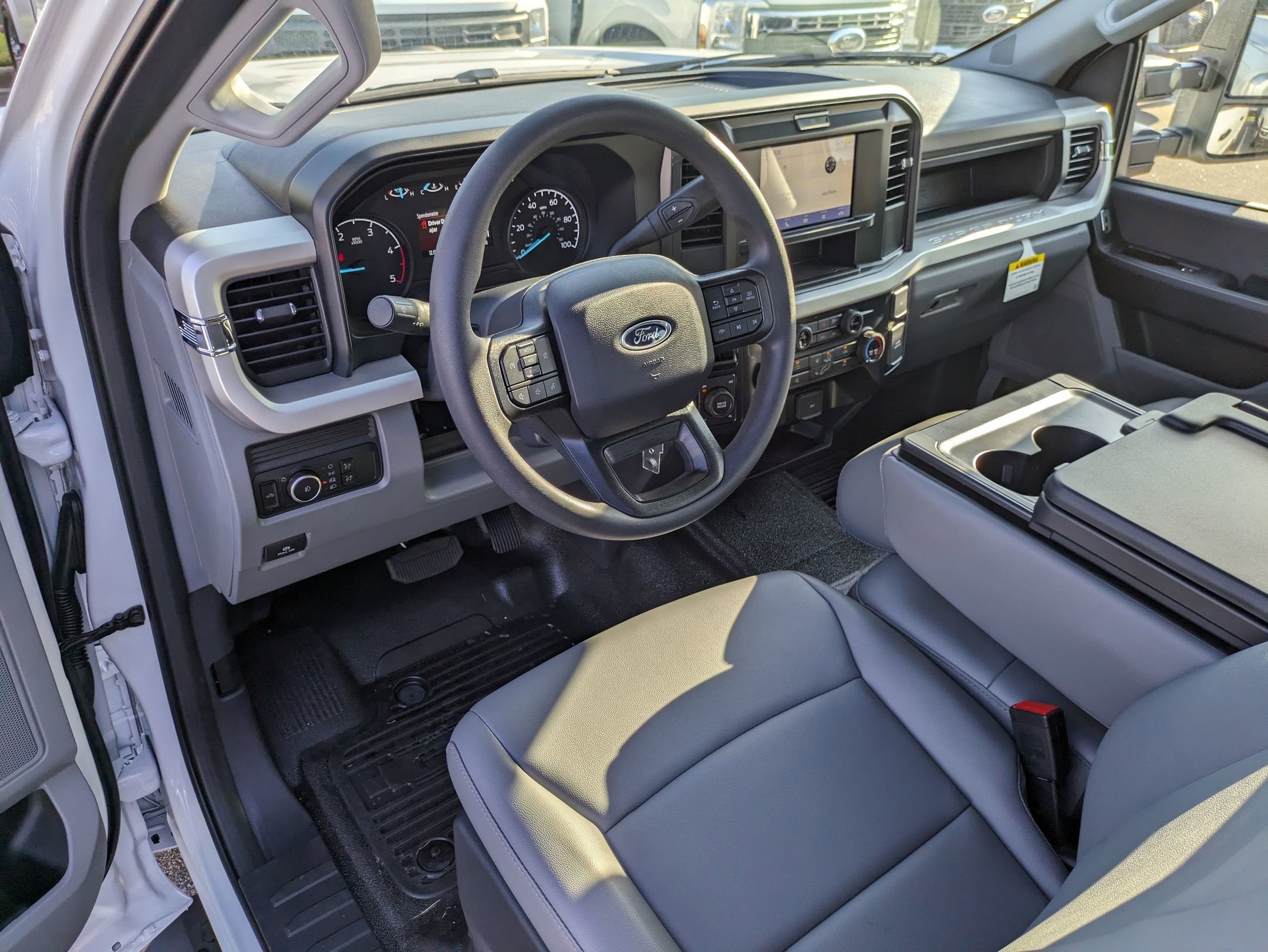 2025 Ford Super Duty F-350 SRW XL