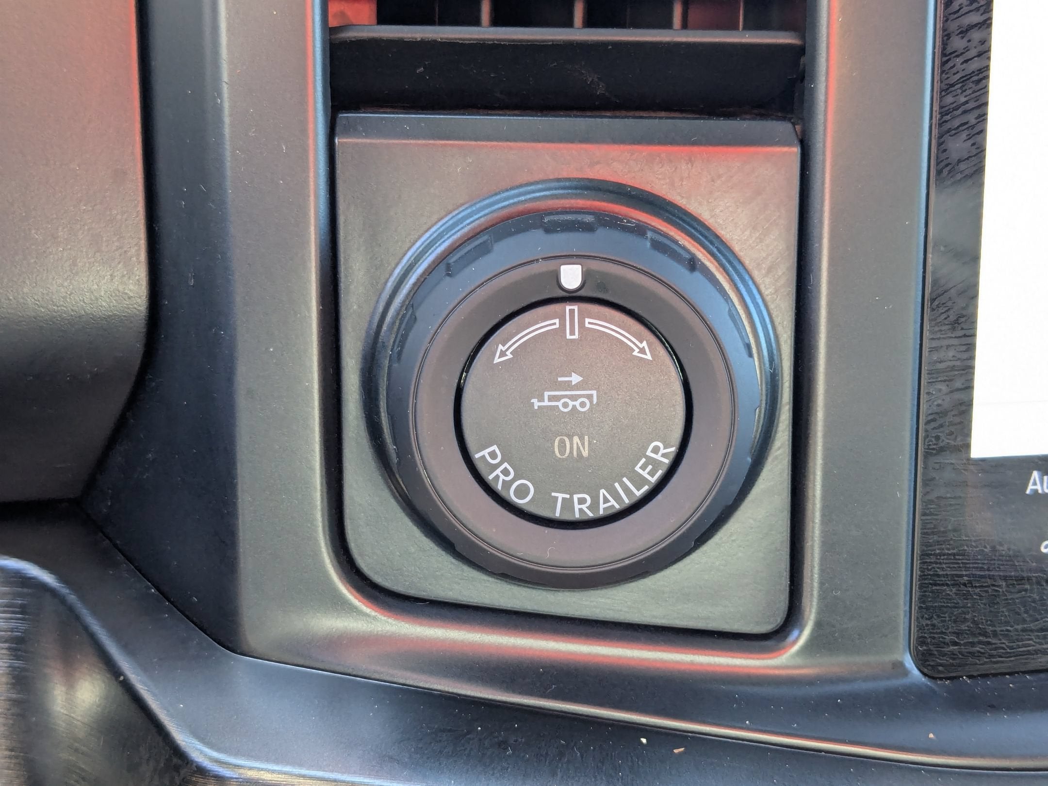 2024 Ford Super Duty F-350 SRW LARIAT