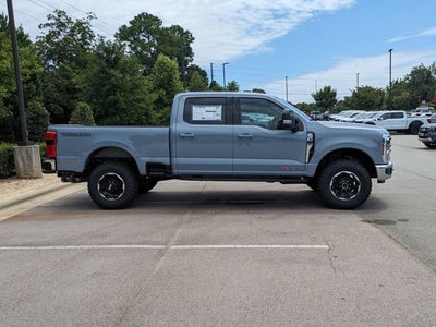 2025 Ford Super Duty F-350 SRW LARIAT