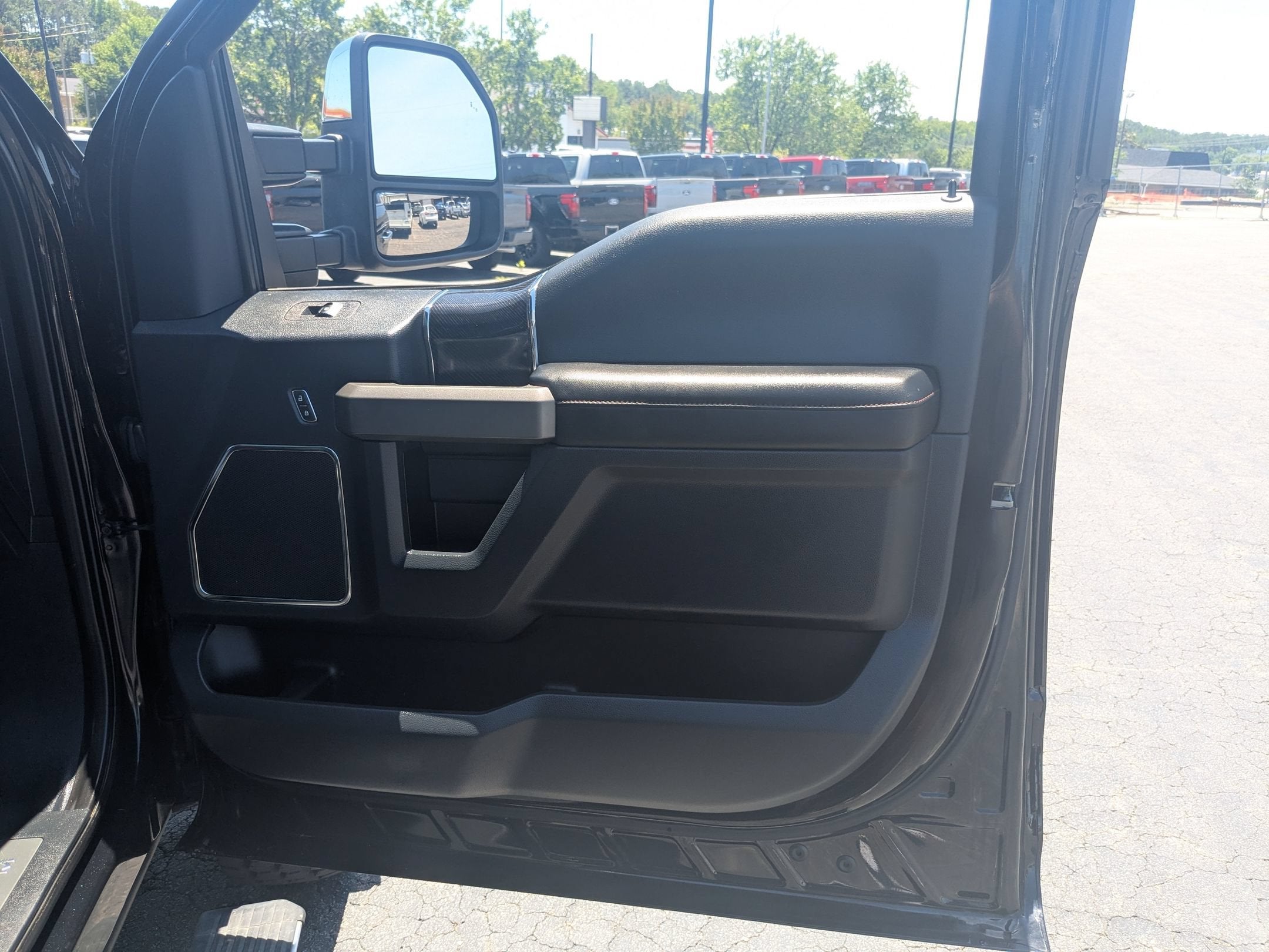 2022 Ford Super Duty F-450 DRW Platinum