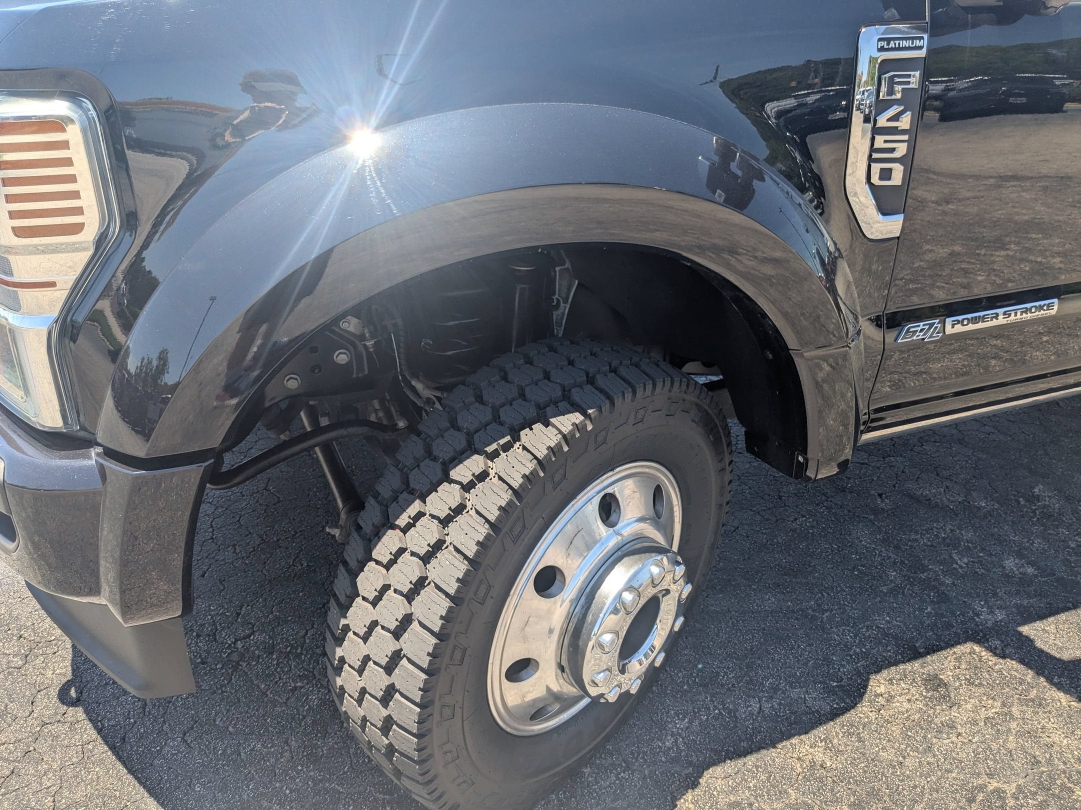 2022 Ford Super Duty F-450 DRW Platinum