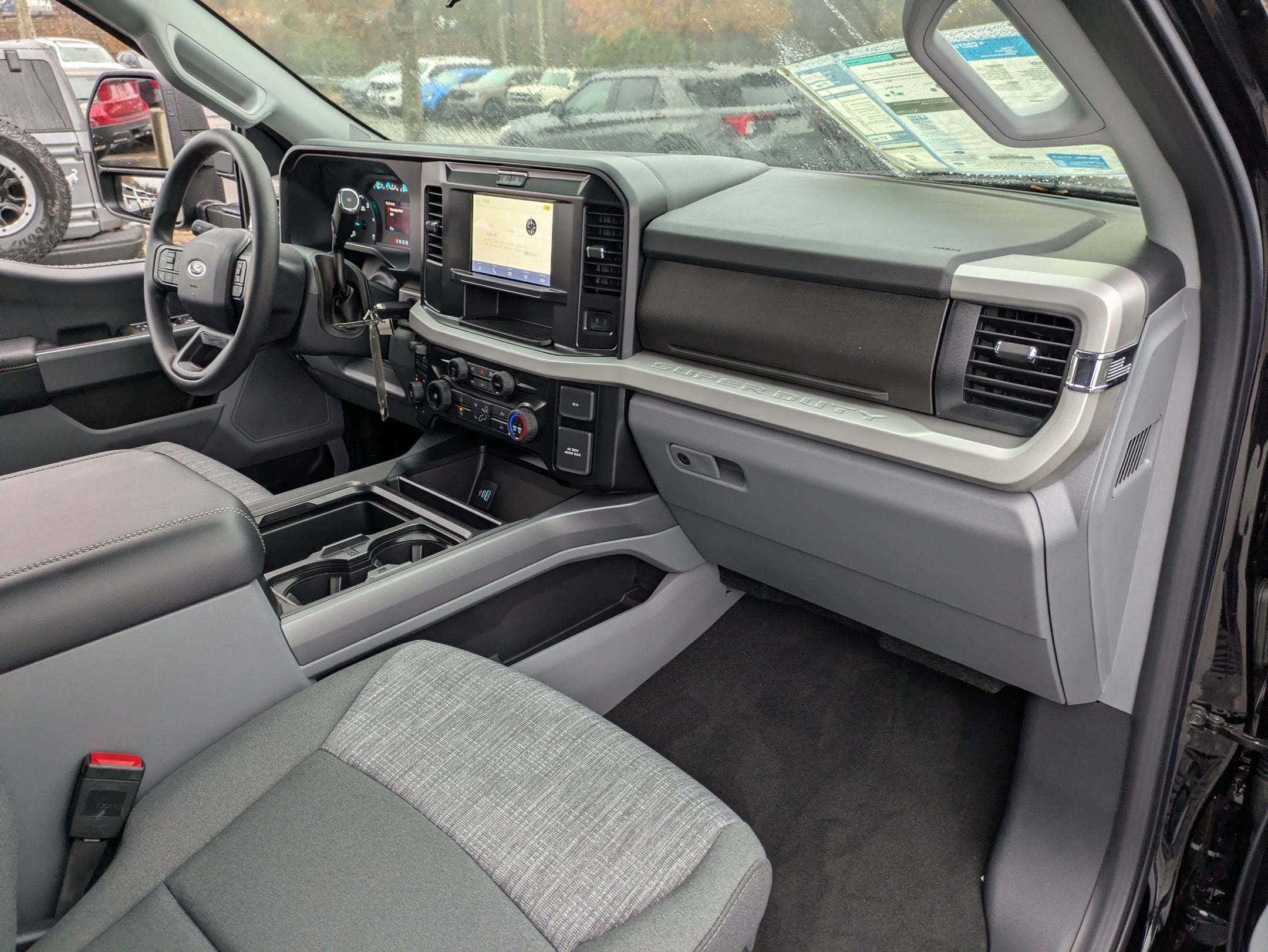 2026 Ford Super Duty F-350 SRW XLT