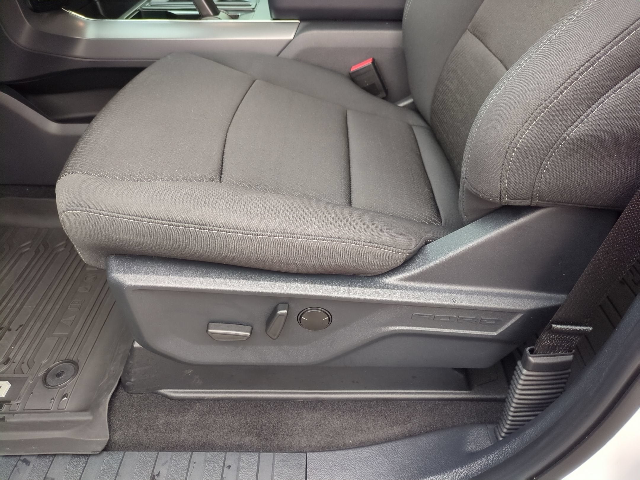 2026 Ford F-150 XLT - Crossroads Courtesy Demo