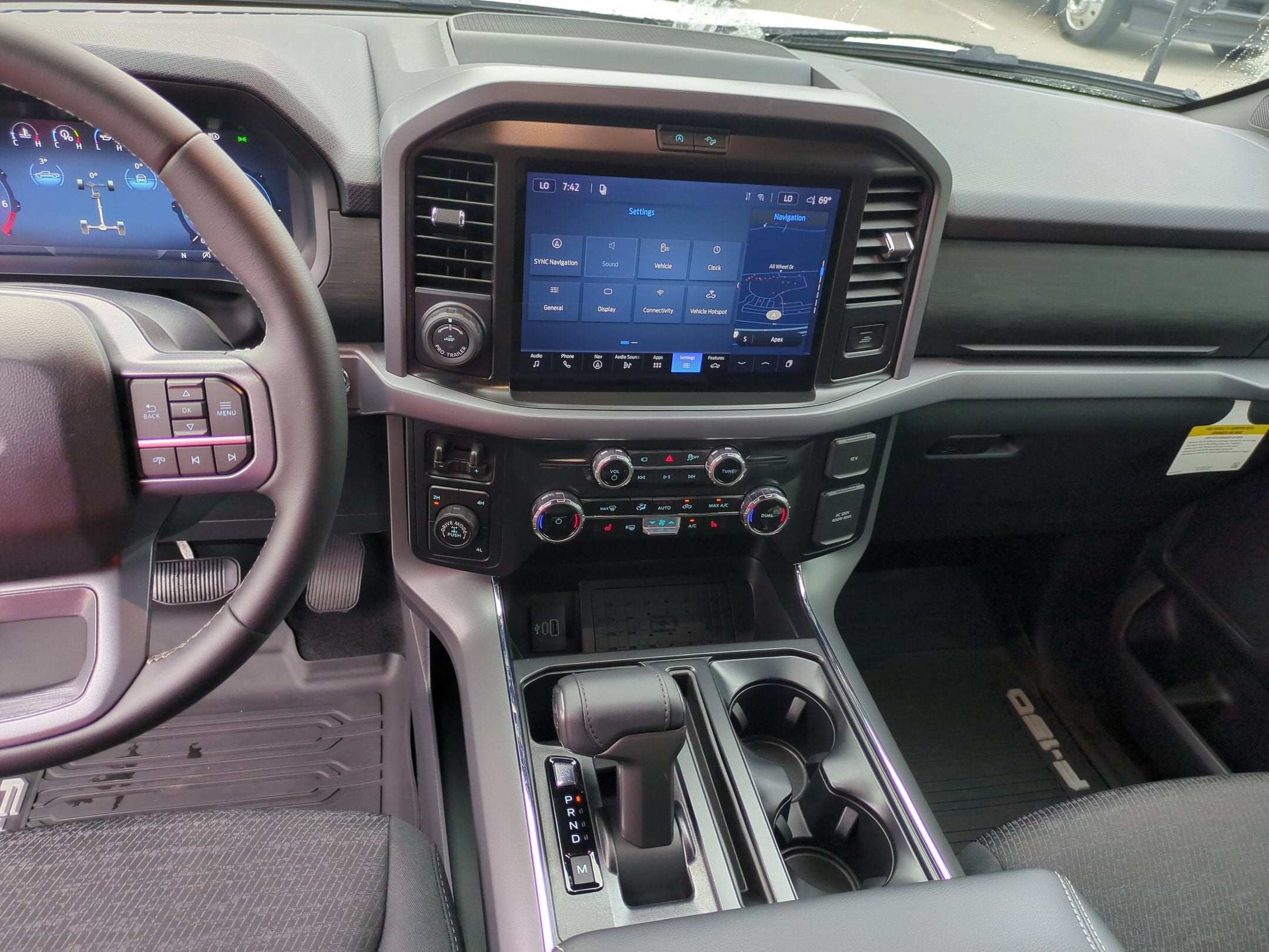 2026 Ford F-150 XLT - Crossroads Courtesy Demo