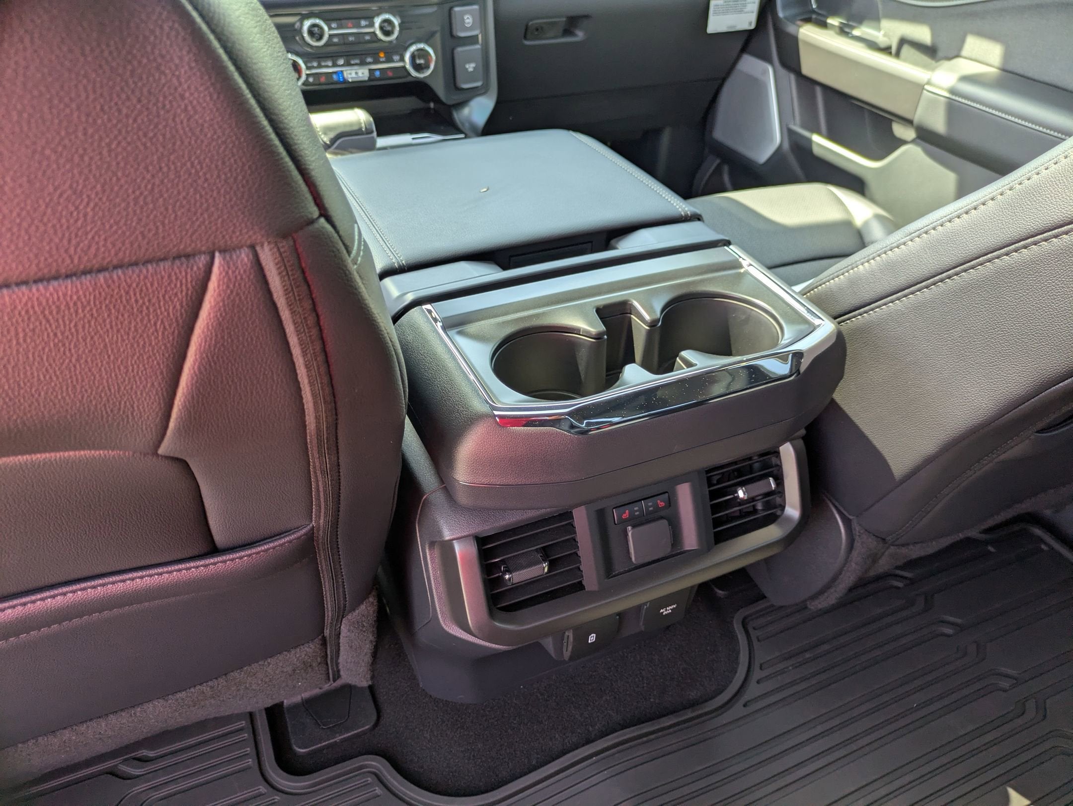 2026 Ford F-150 LARIAT - Crossroads Courtesy Demo