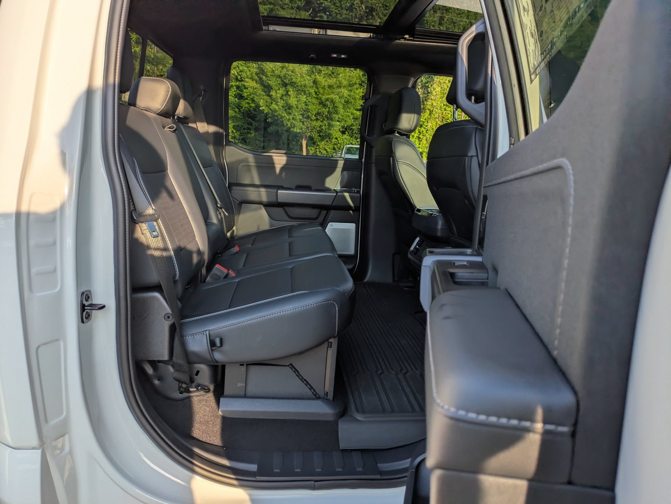 2026 Ford F-150 LARIAT - Crossroads Courtesy Demo