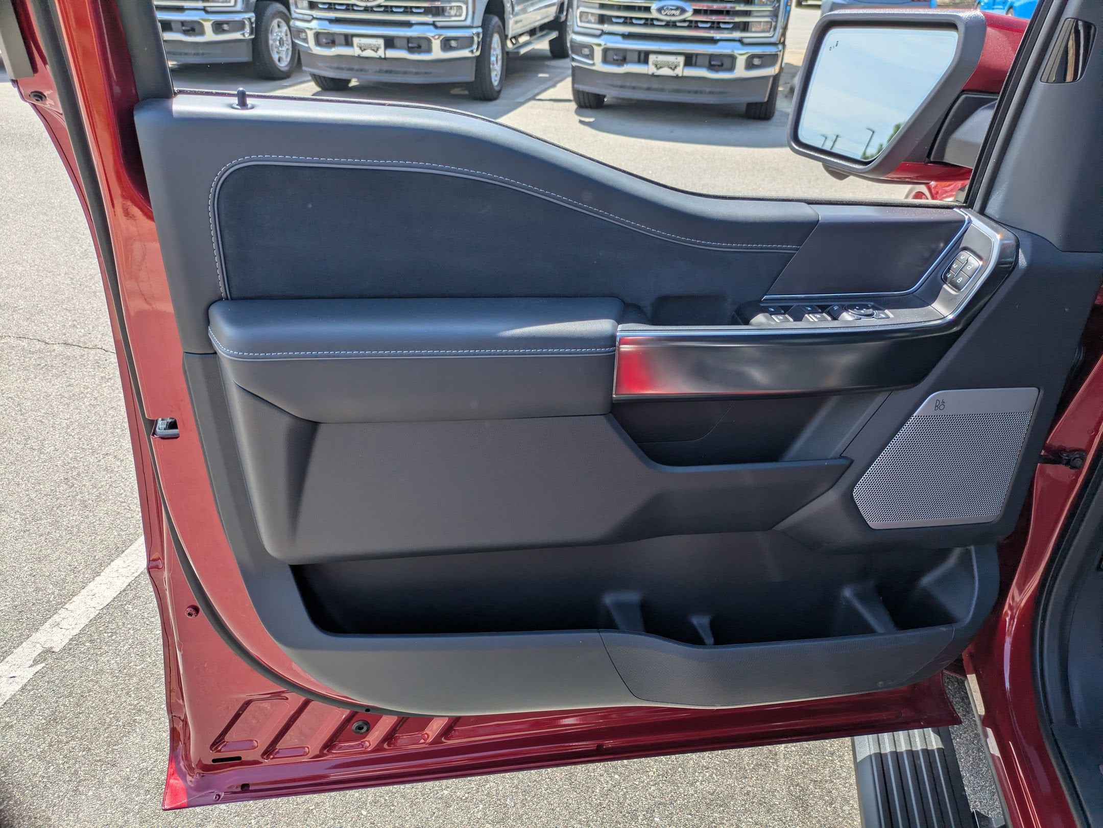 2026 Ford F-150 Platinum - Crossroads Courtesy Demo
