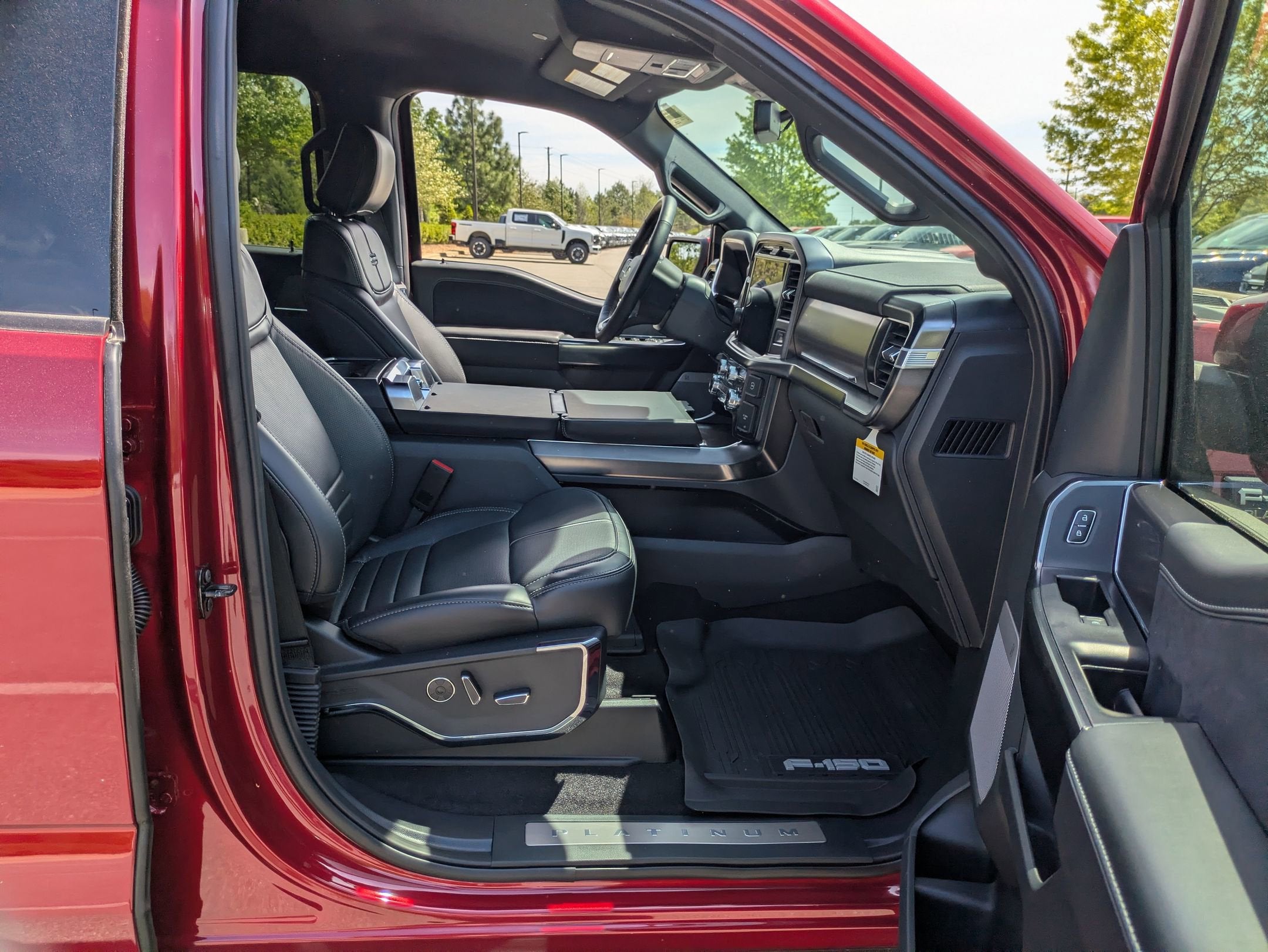 2026 Ford F-150 Platinum - Crossroads Courtesy Demo