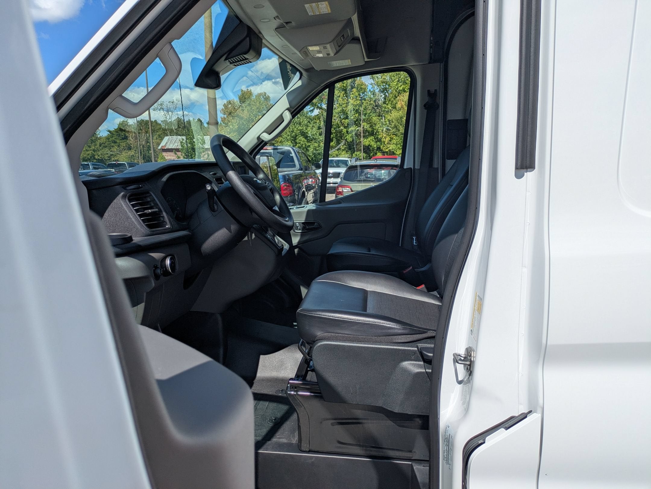 2025 Ford Transit Cargo Van Base