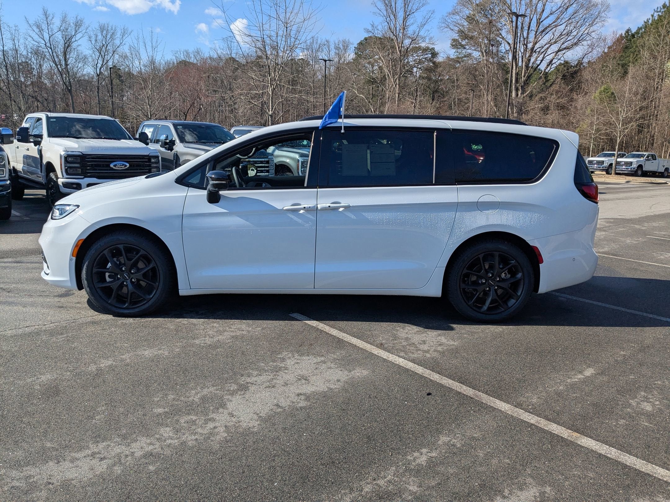 2024 Chrysler Pacifica Touring L
