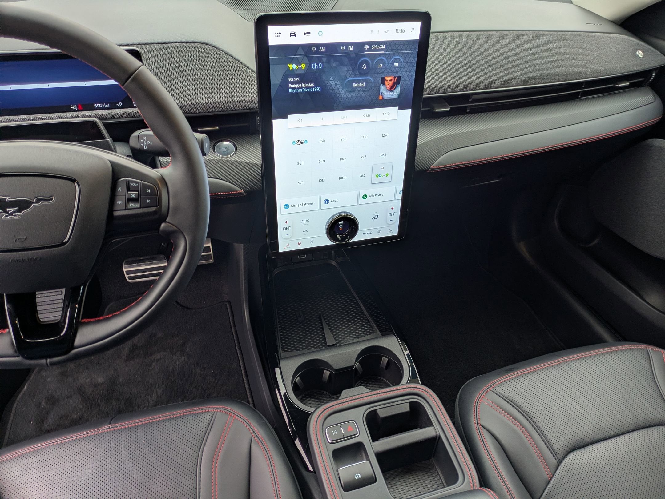 2025 Ford Mustang Mach-E Premium