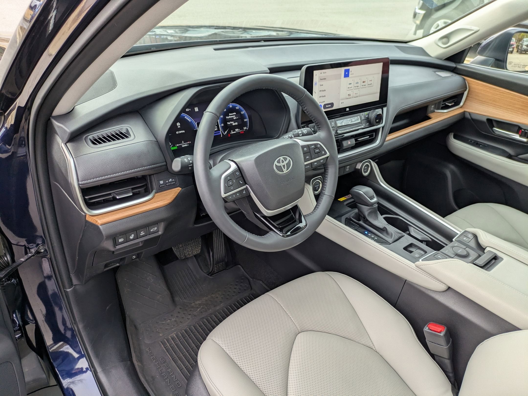 2025 Toyota Grand Highlander Hybrid Limited