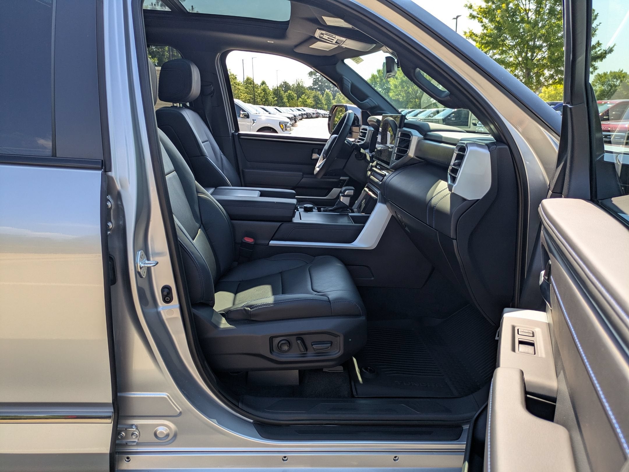 2025 Toyota Tundra 4WD Platinum Hybrid