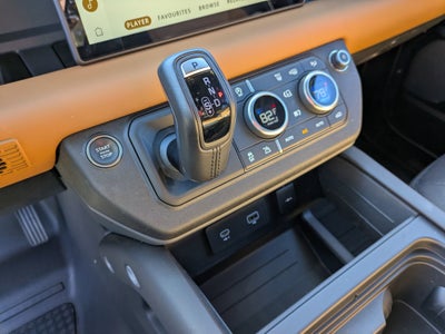 2024 Land Rover Defender X-Dynamic SE
