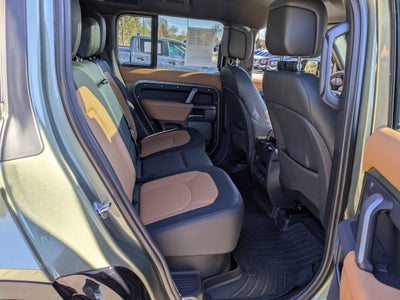 2024 Land Rover Defender X-Dynamic SE