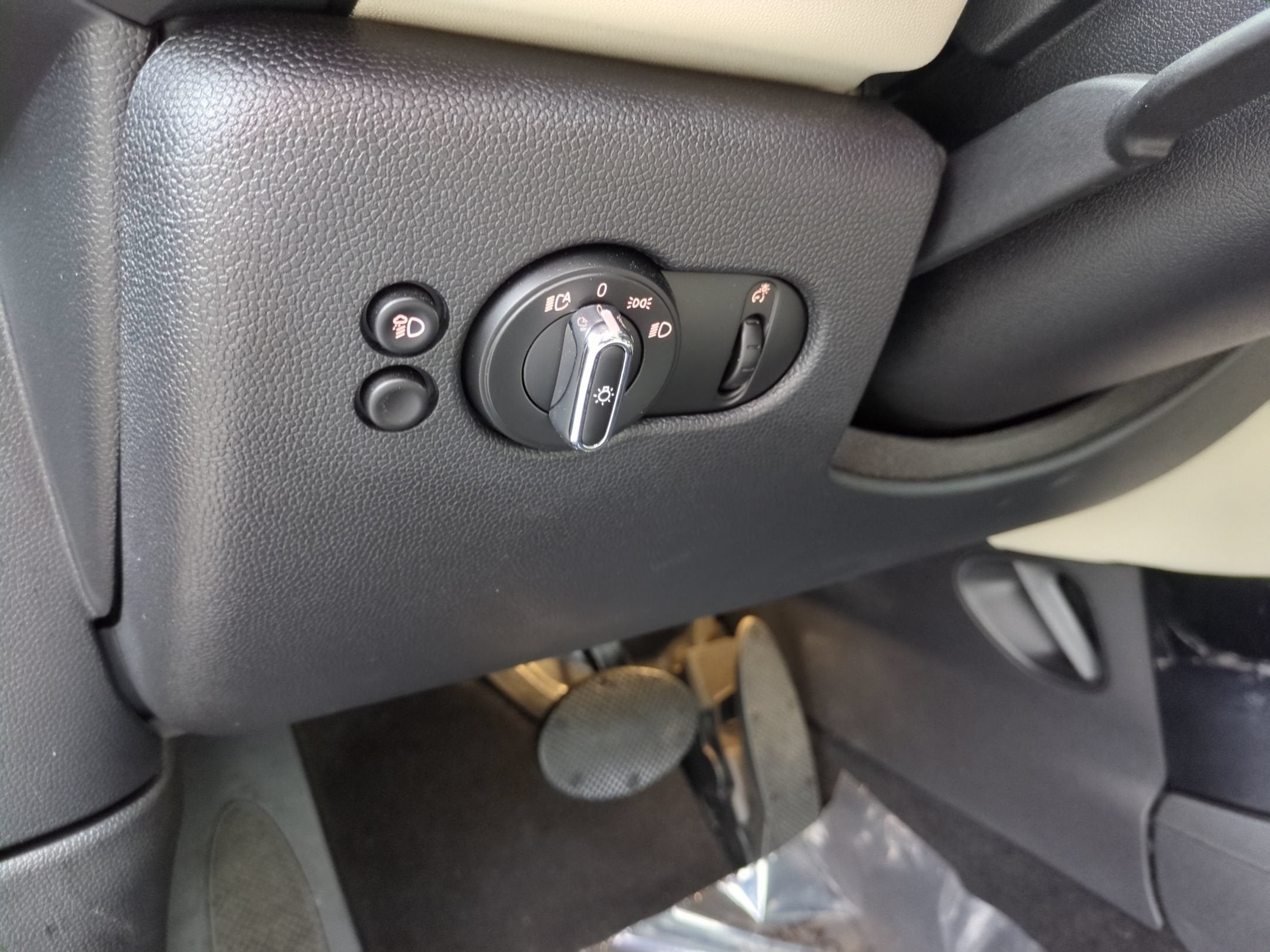 2023 MINI Hardtop 2 Door Cooper SE