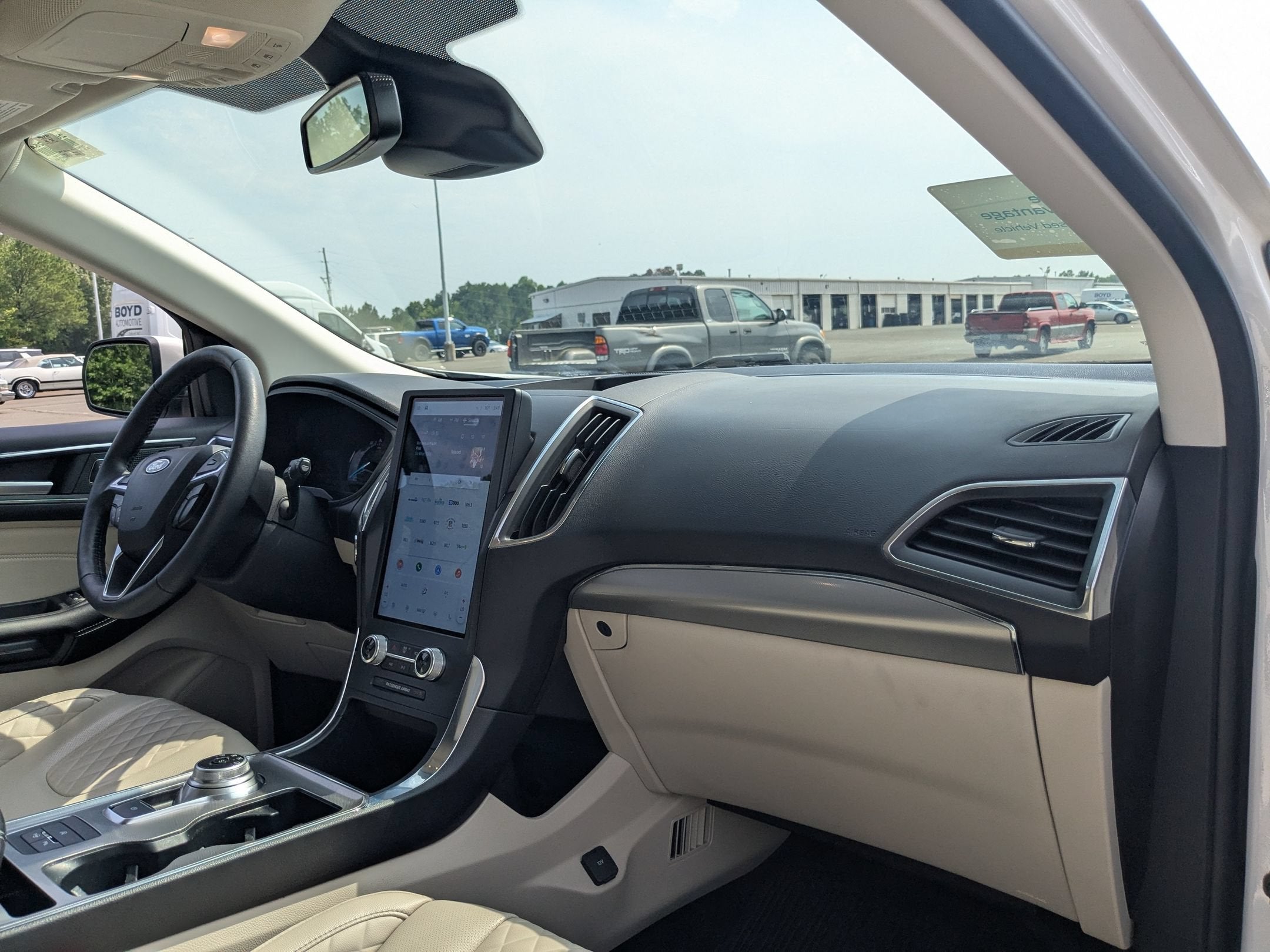 2024 Ford Edge Titanium