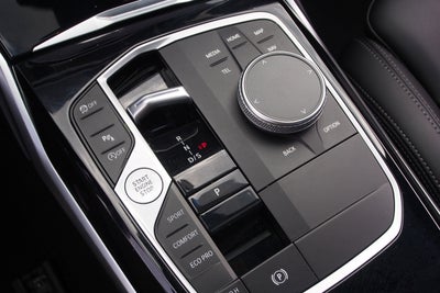 2023 BMW 3 Series 330i