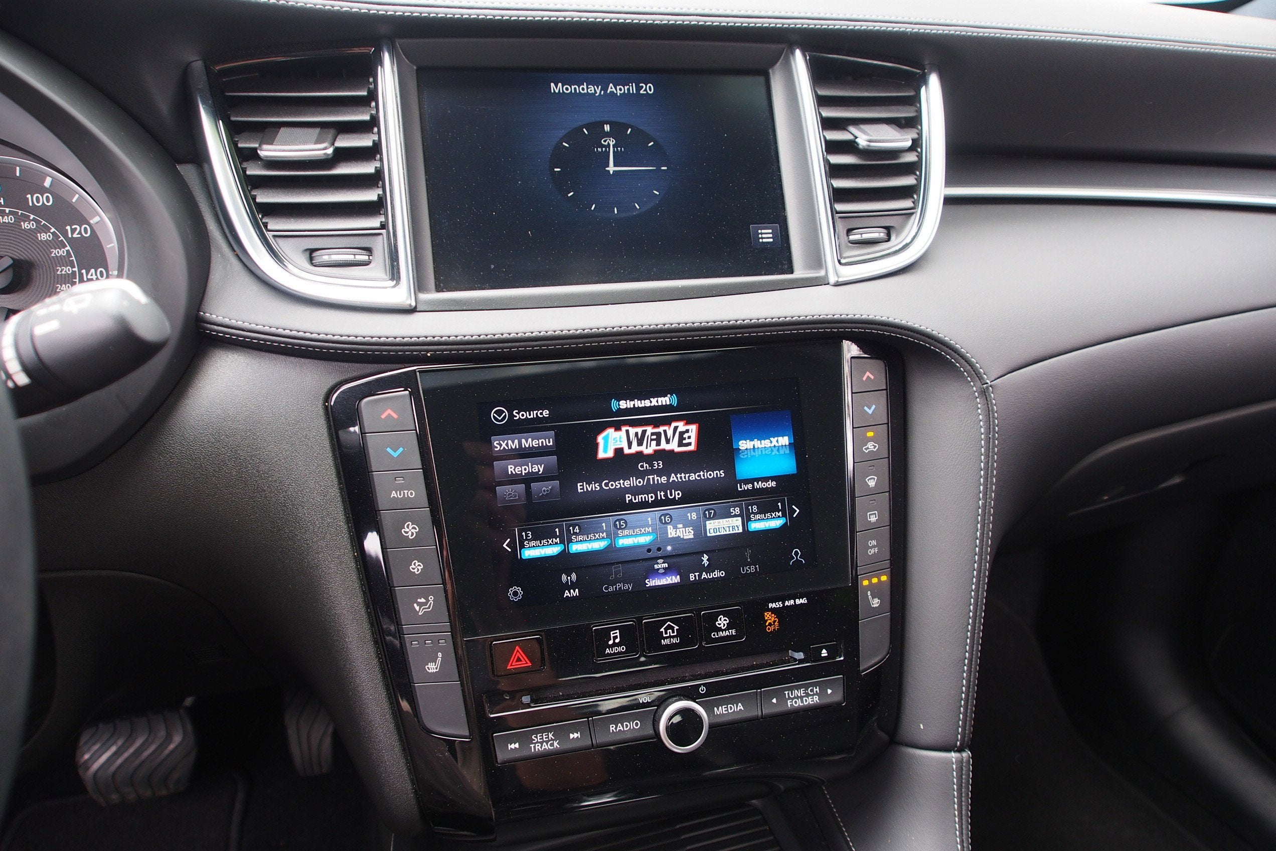 2023 INFINITI QX55 LUXE