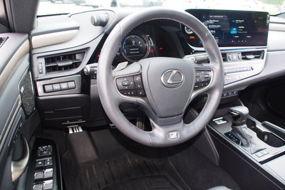 2024 Lexus ES ES 300h F SPORT Handling