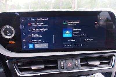 2024 Lexus ES ES 300h F SPORT Handling