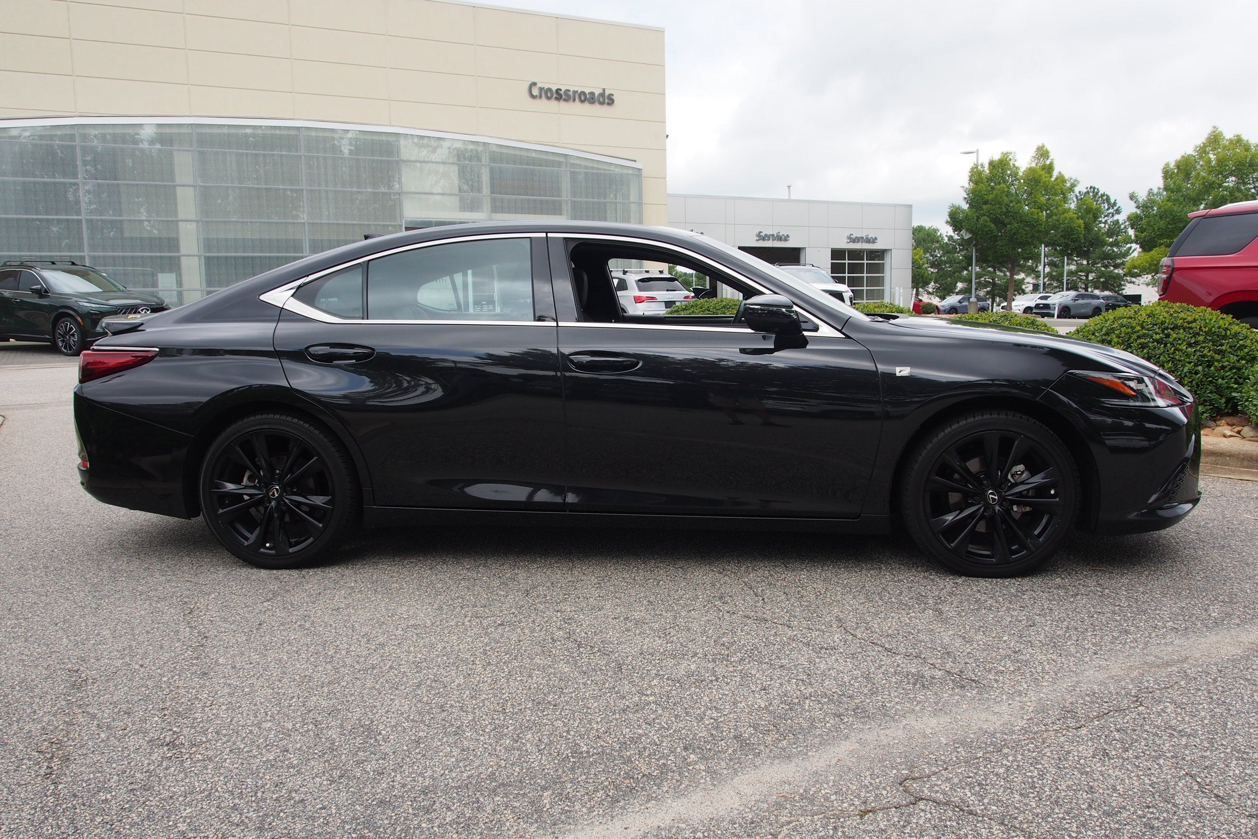 2024 Lexus ES ES 300h F SPORT Handling