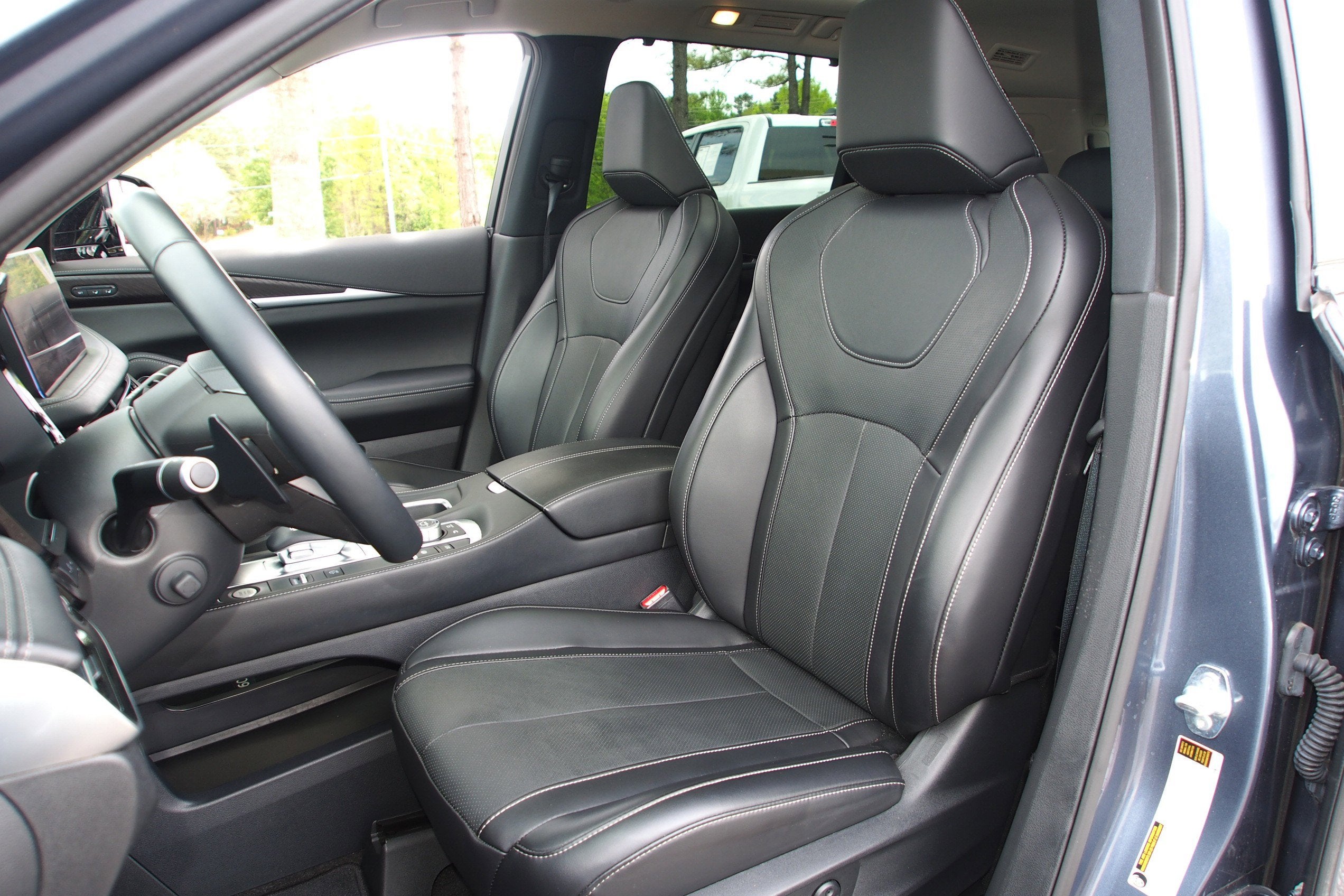 2025 INFINITI QX60 SENSORY