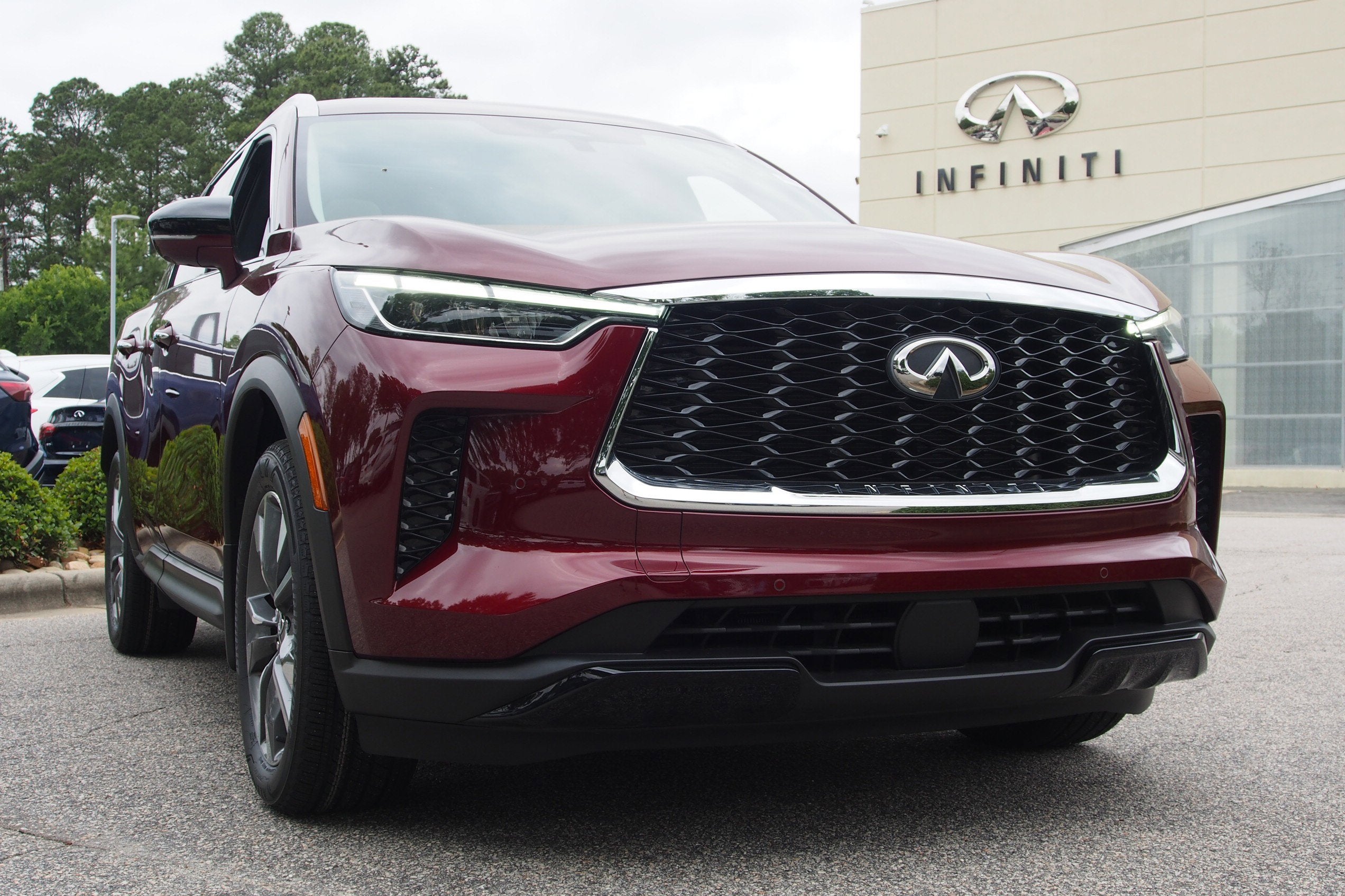 2023 INFINITI QX60 LUXE