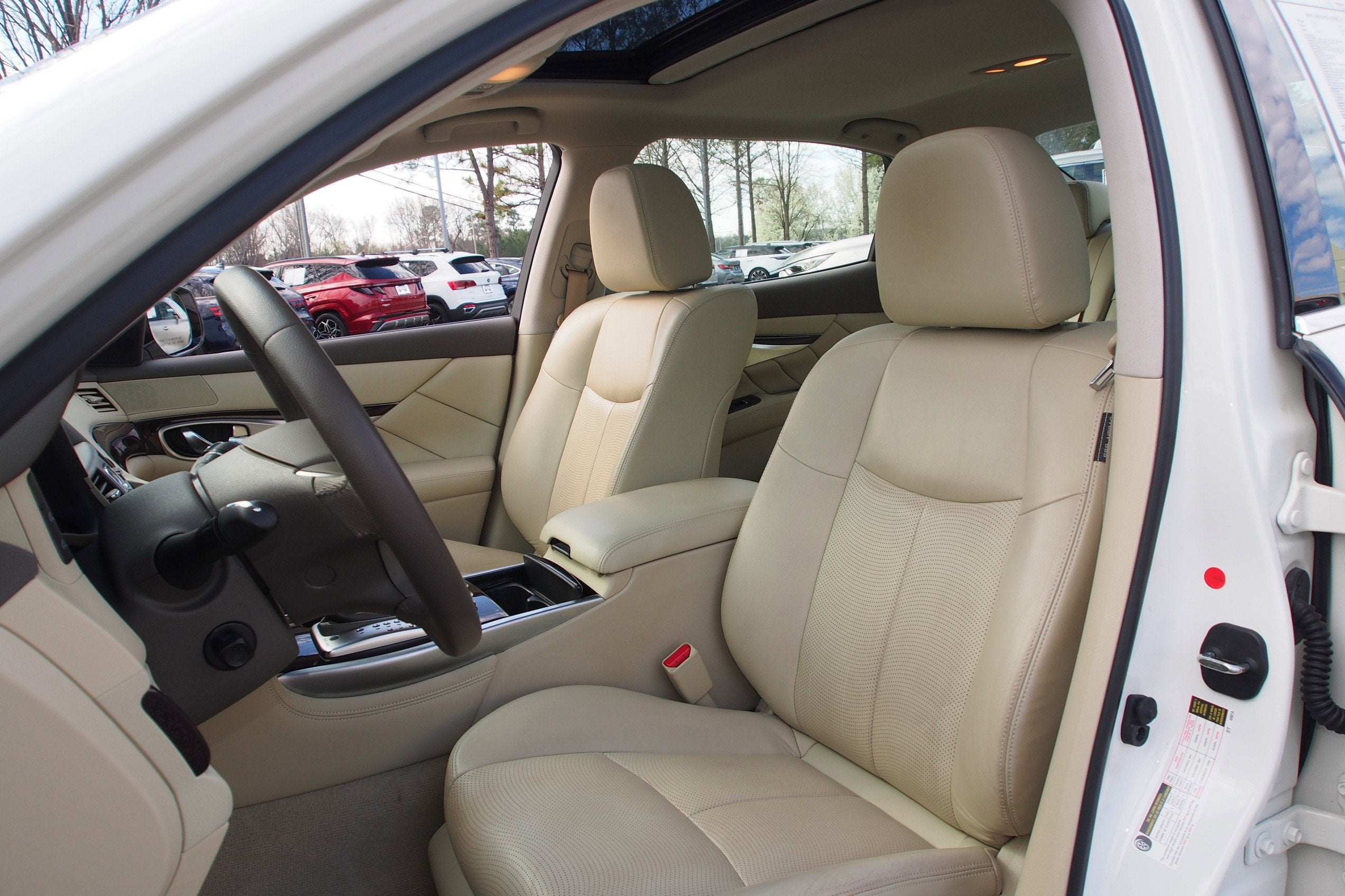 2019 INFINITI Q70L 3.7 LUXE