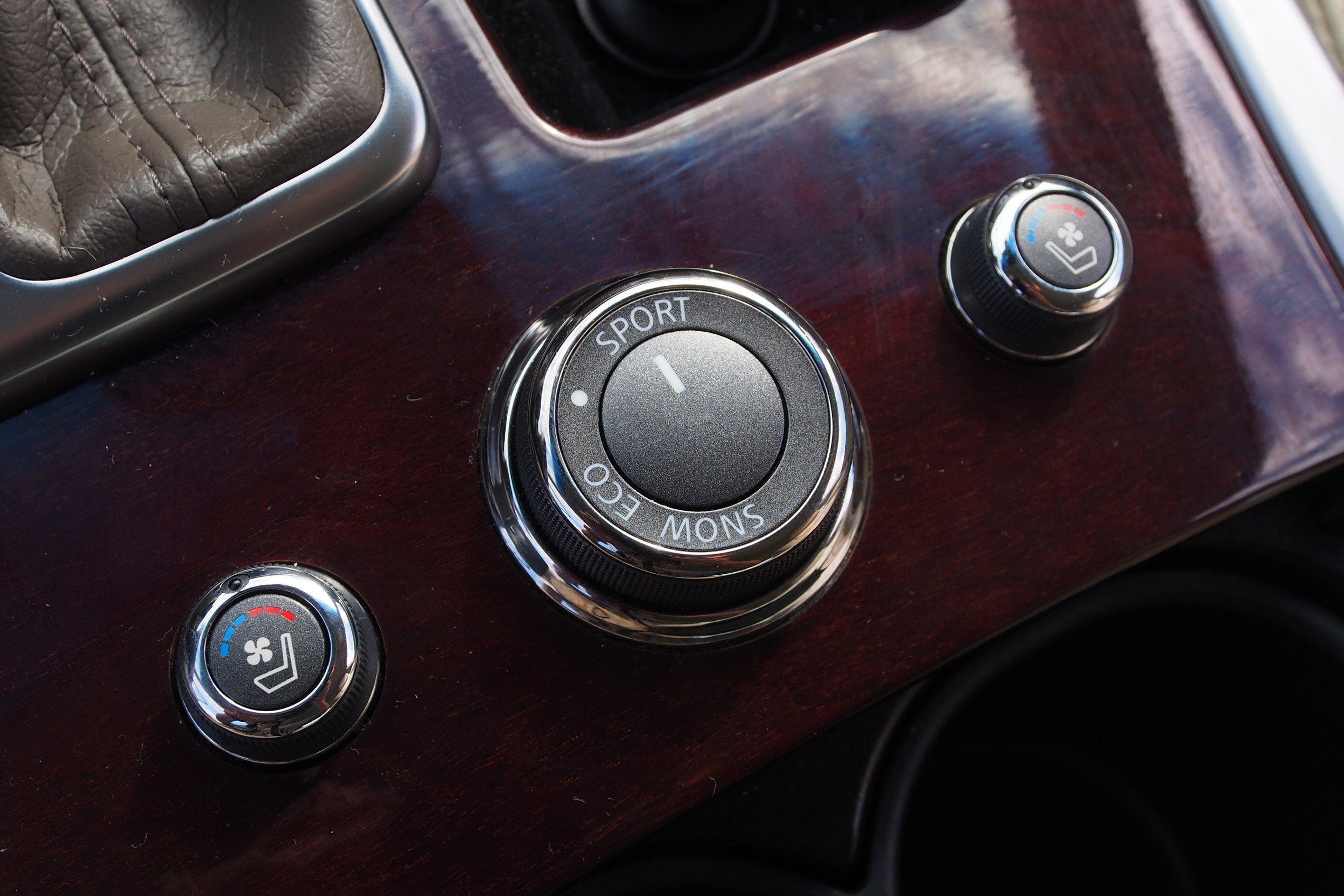 2019 INFINITI Q70L 3.7 LUXE