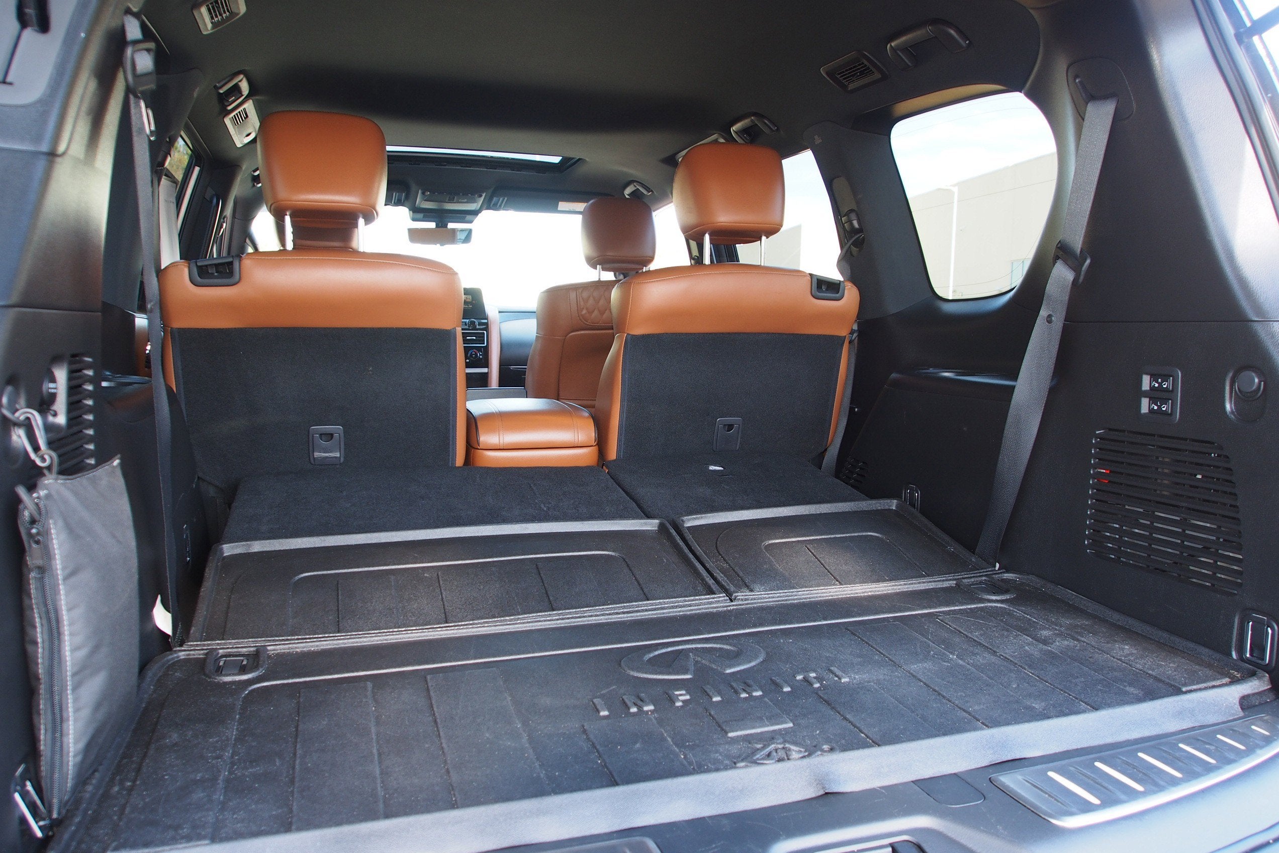 2024 INFINITI QX80 SENSORY