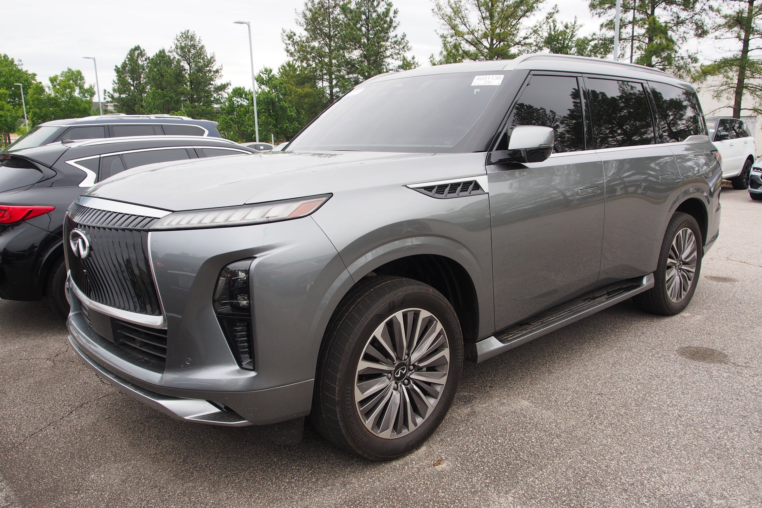2025 INFINITI QX80 SENSORY
