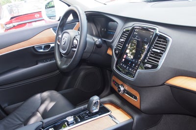 2024 Volvo XC90 Plus Bright Theme