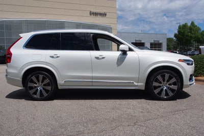 2024 Volvo XC90 Plus Bright Theme