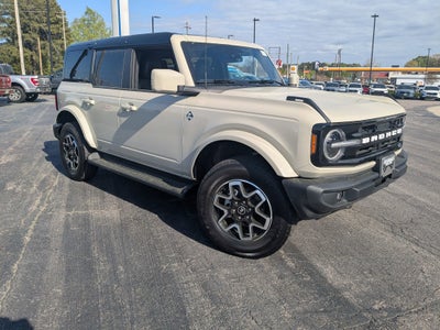 2025 Ford Bronco Outer Banks
