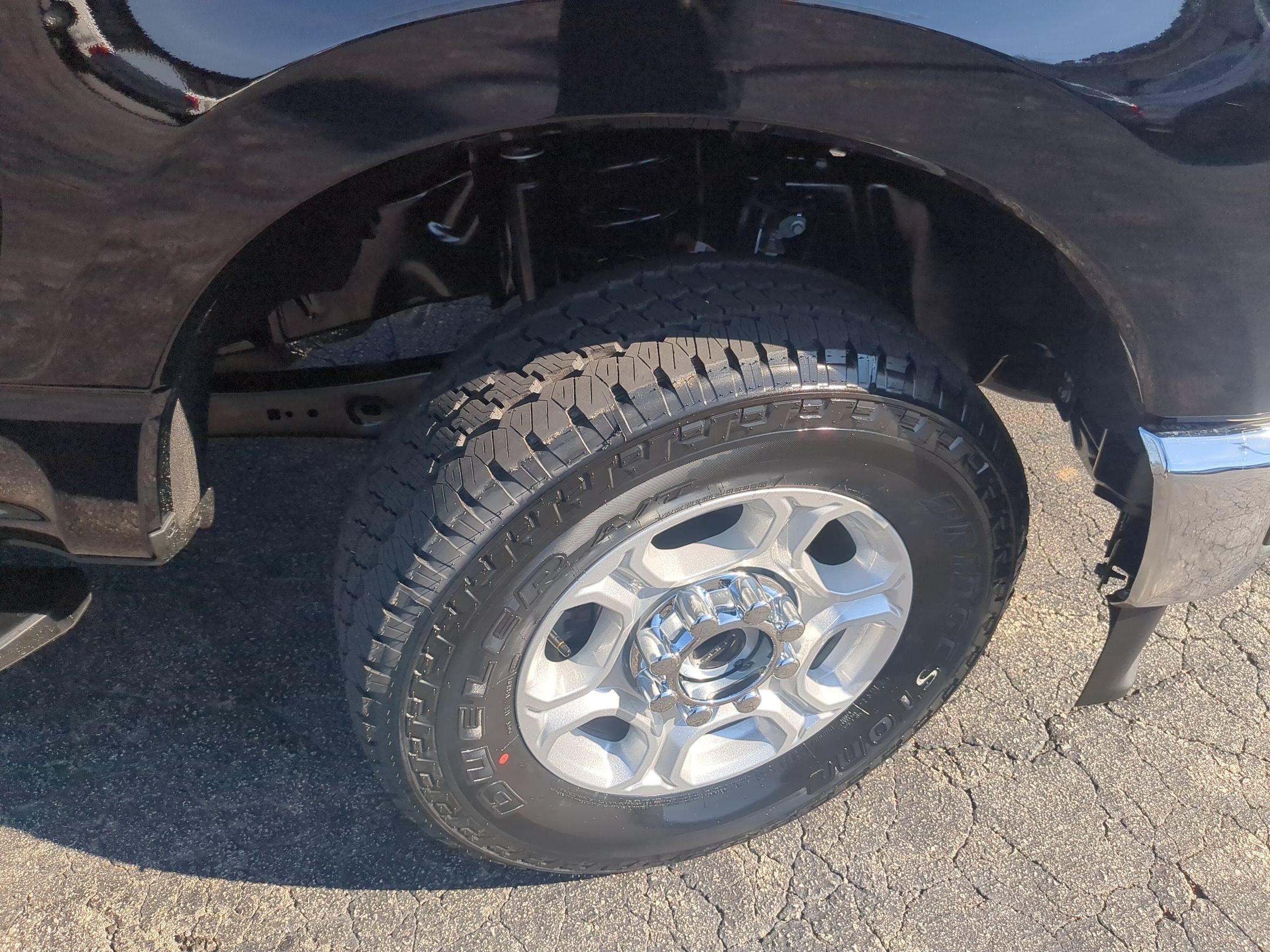 2027 Ford Super Duty F-250 SRW F-250® XLT