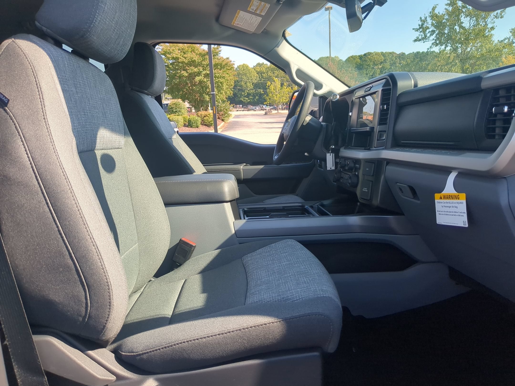 2027 Ford Super Duty F-250 SRW F-250® XLT