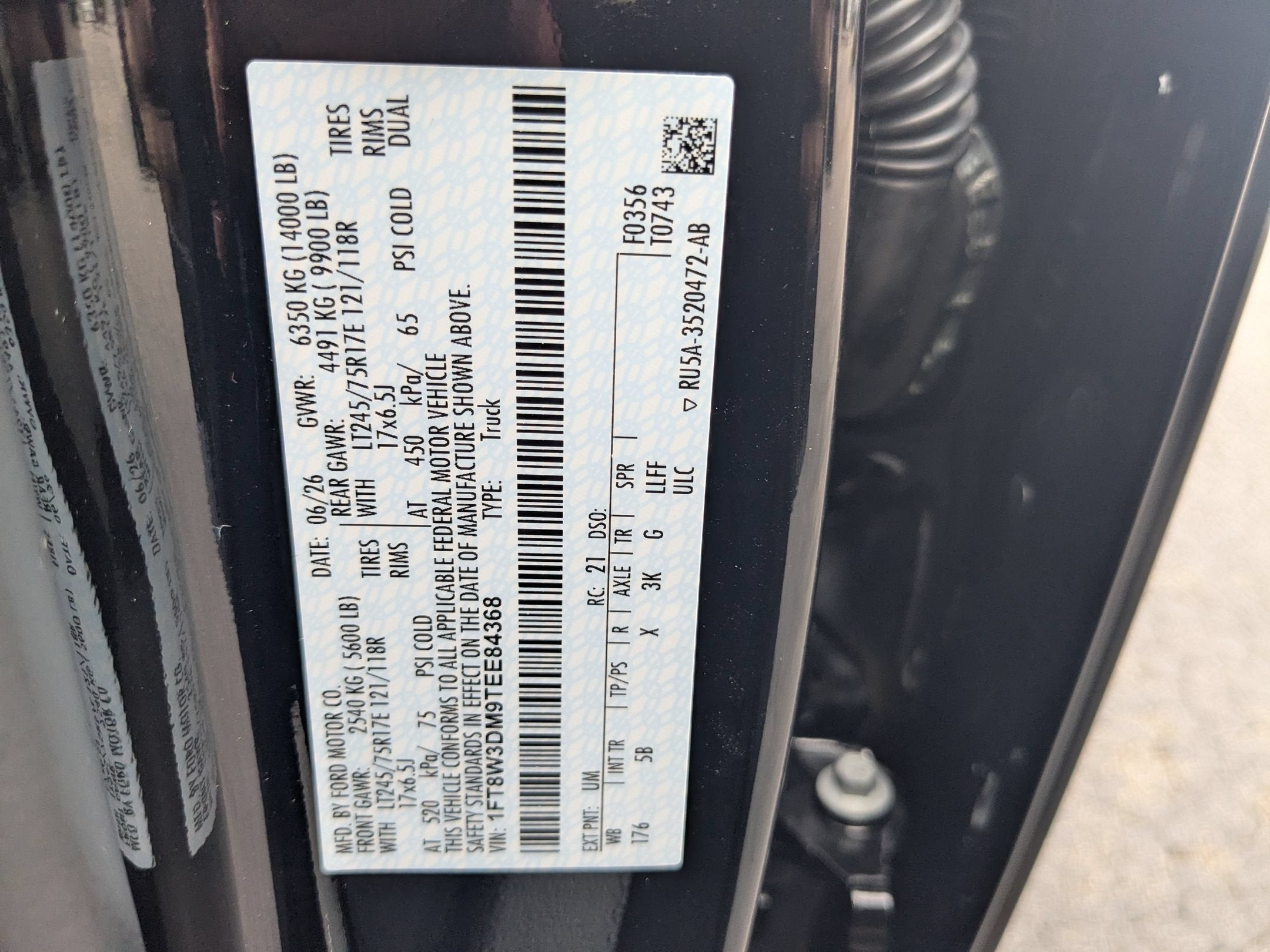 2026 Ford Super Duty F-350 DRW LARIAT