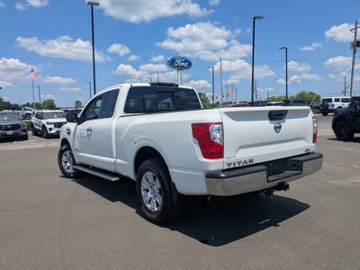 2017 Nissan Titan SV